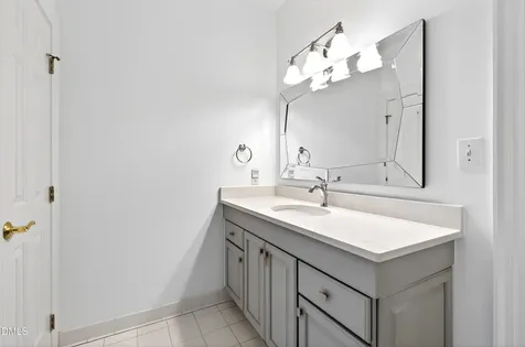 4933 Cremshaw Court Raleigh NC 27614