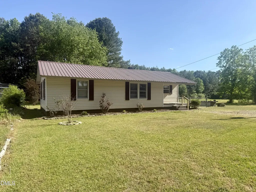 42 Happy Trails Lane Dunn NC 28334