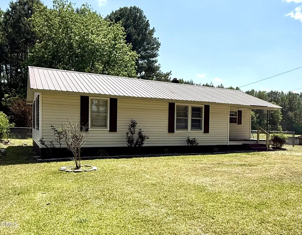 42 Happy Trails Lane Dunn NC 28334