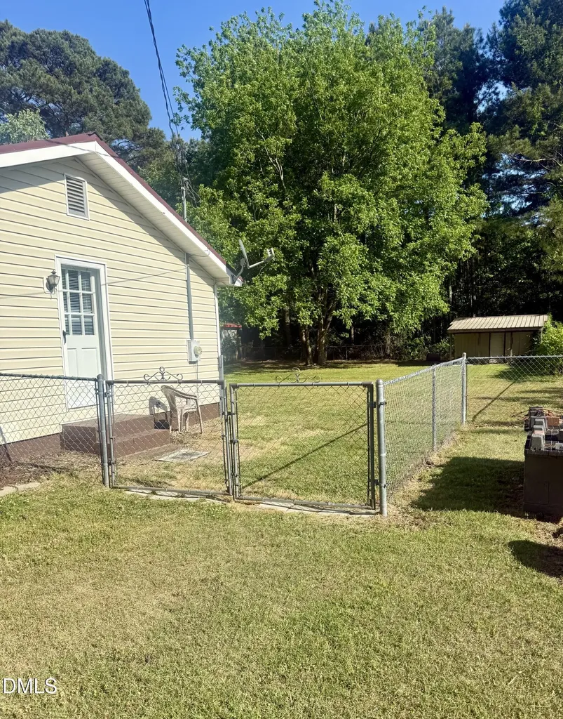 42 Happy Trails Lane Dunn NC 28334
