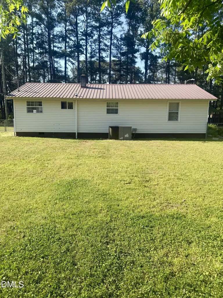 42 Happy Trails Lane Dunn NC 28334