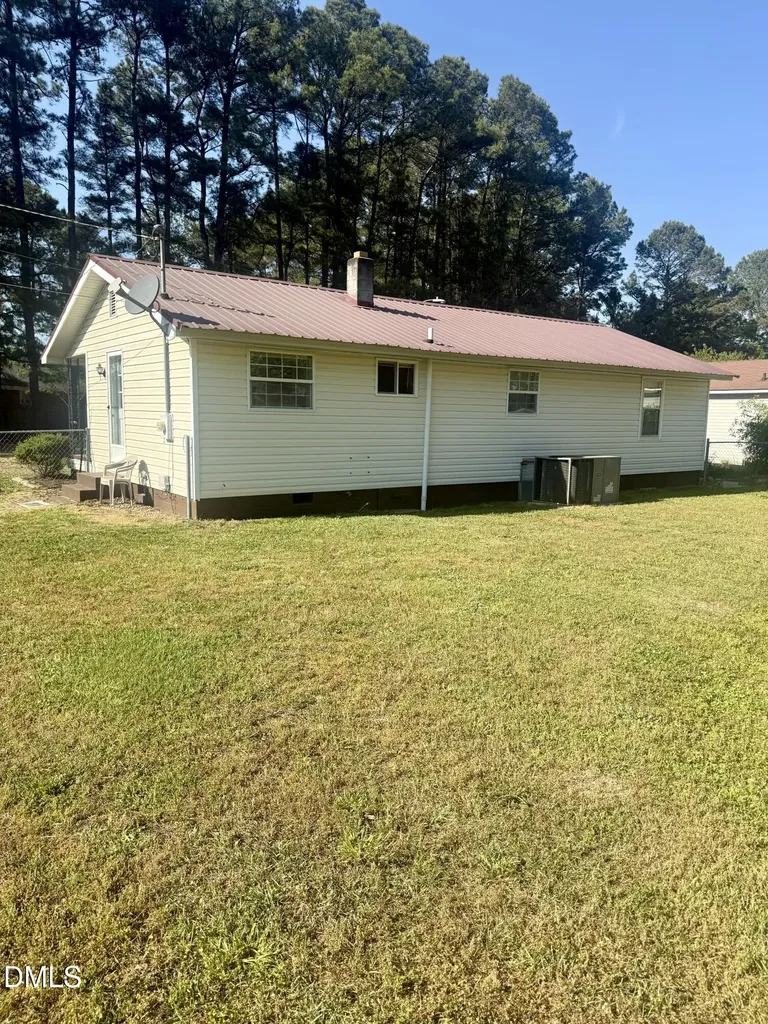 42 Happy Trails Lane Dunn NC 28334