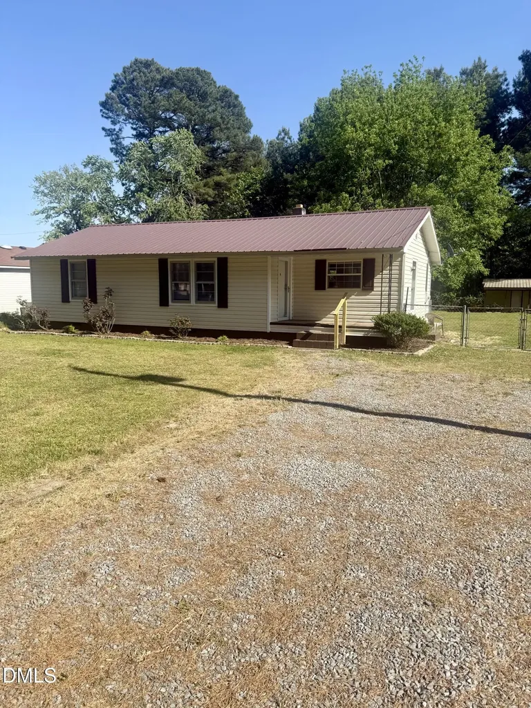 42 Happy Trails Lane Dunn NC 28334