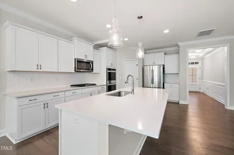 226 Kentigern Raleigh NC 27606
