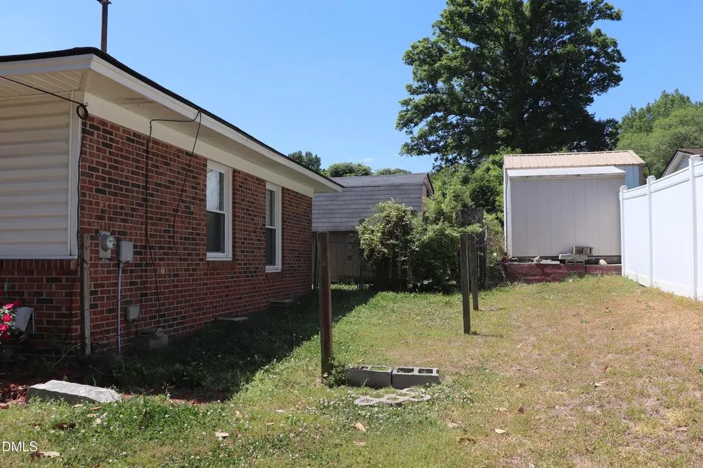 2804 Newark Drive Raleigh NC 27610
