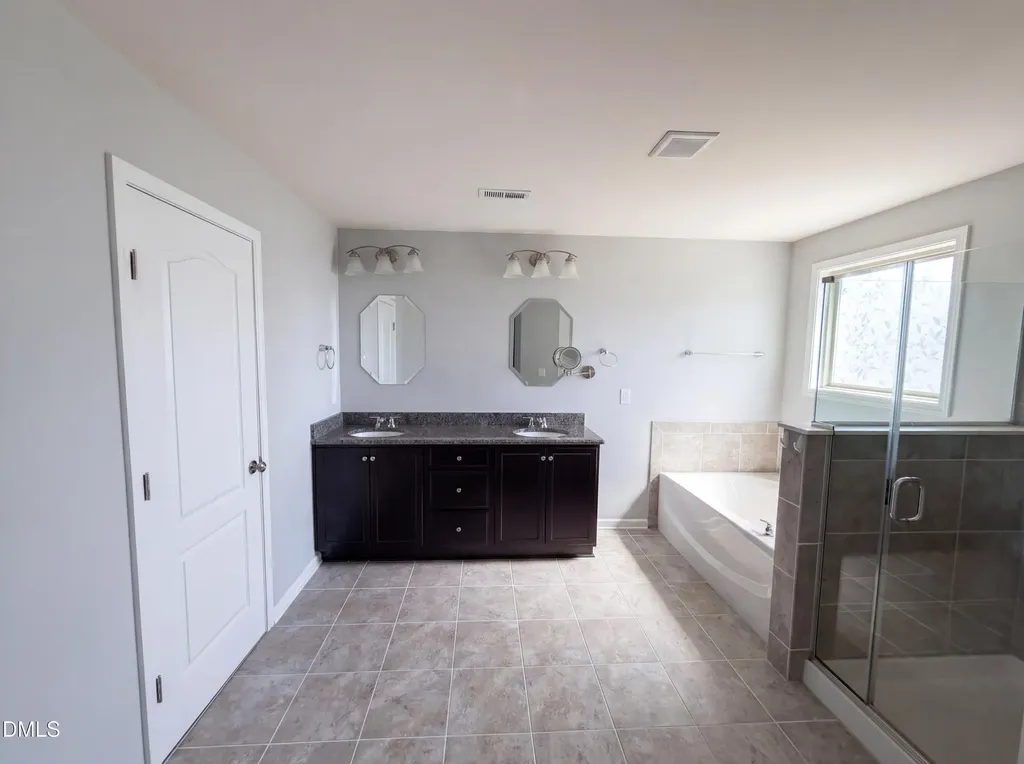 1305 Ivey Grove Court Fuquay Varina NC 27526