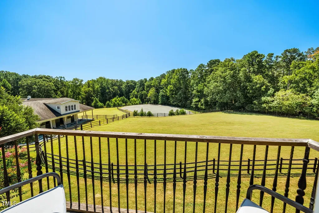1021 Parchemin Trail Chapel Hill NC 27516