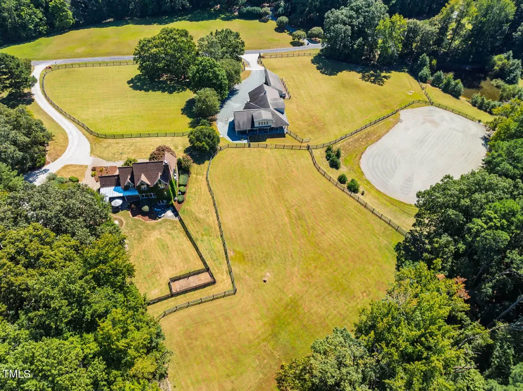 1021 Parchemin Trail Chapel Hill NC 27516