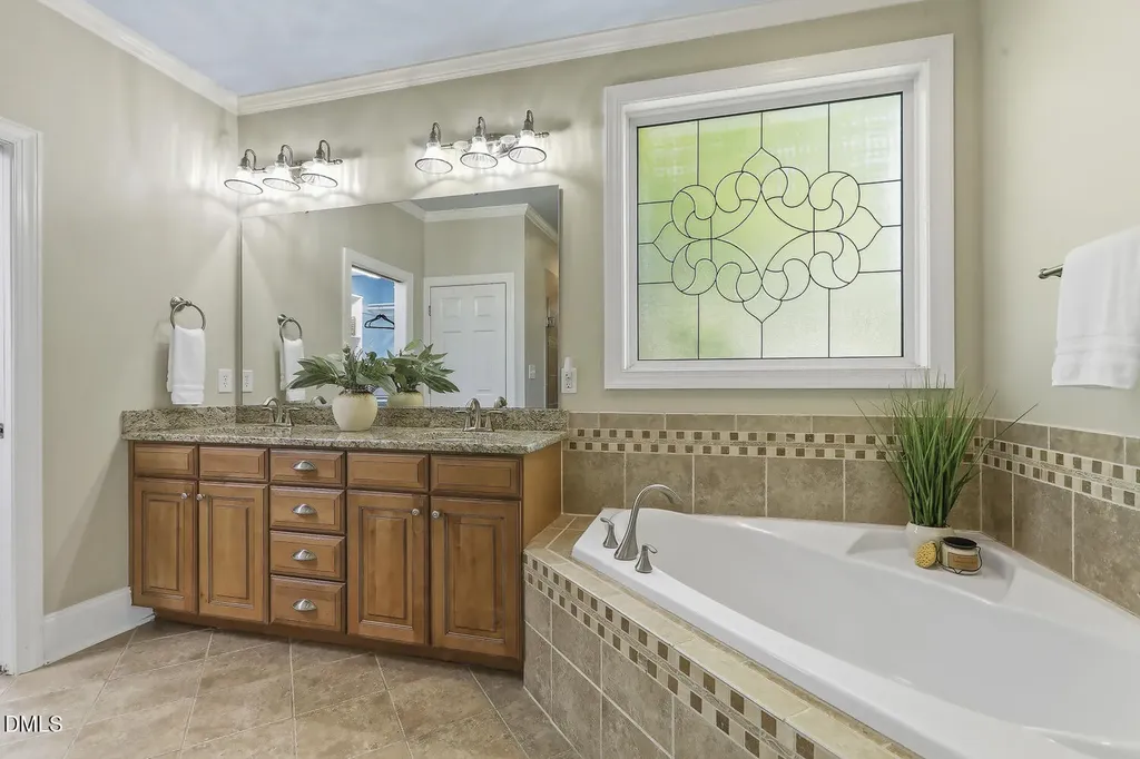 535 Apalachia Lake Drive Fuquay Varina NC 27526