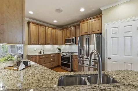 535 Apalachia Lake Drive Fuquay Varina NC 27526
