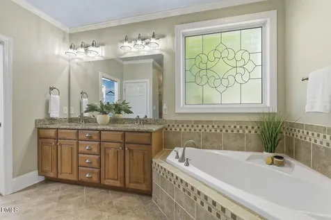 535 Apalachia Lake Drive Fuquay Varina NC 27526