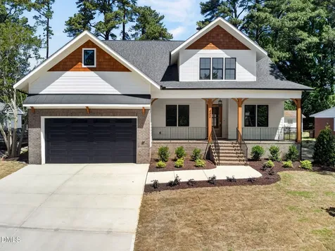 402 Willow Street Cary NC 27511