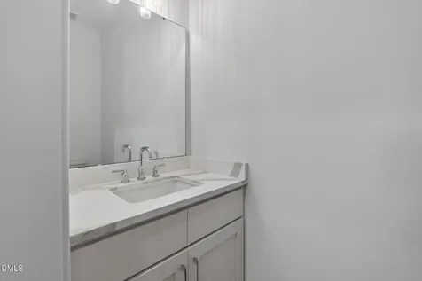402 Willow Street Cary NC 27511