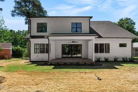 402 Willow Street Cary NC 27511