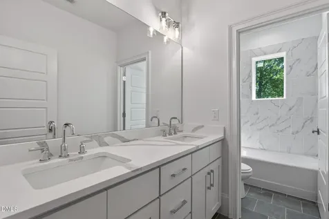 402 Willow Street Cary NC 27511
