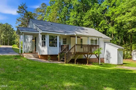129 Bristol Court Youngsville NC 27596