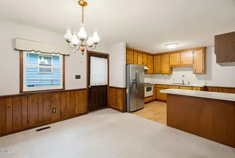 2718 Shaftsbury Street Durham NC 27704