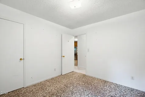 2718 Shaftsbury Street Durham NC 27704