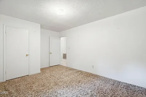 2718 Shaftsbury Street Durham NC 27704