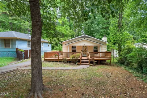 2718 Shaftsbury Street Durham NC 27704