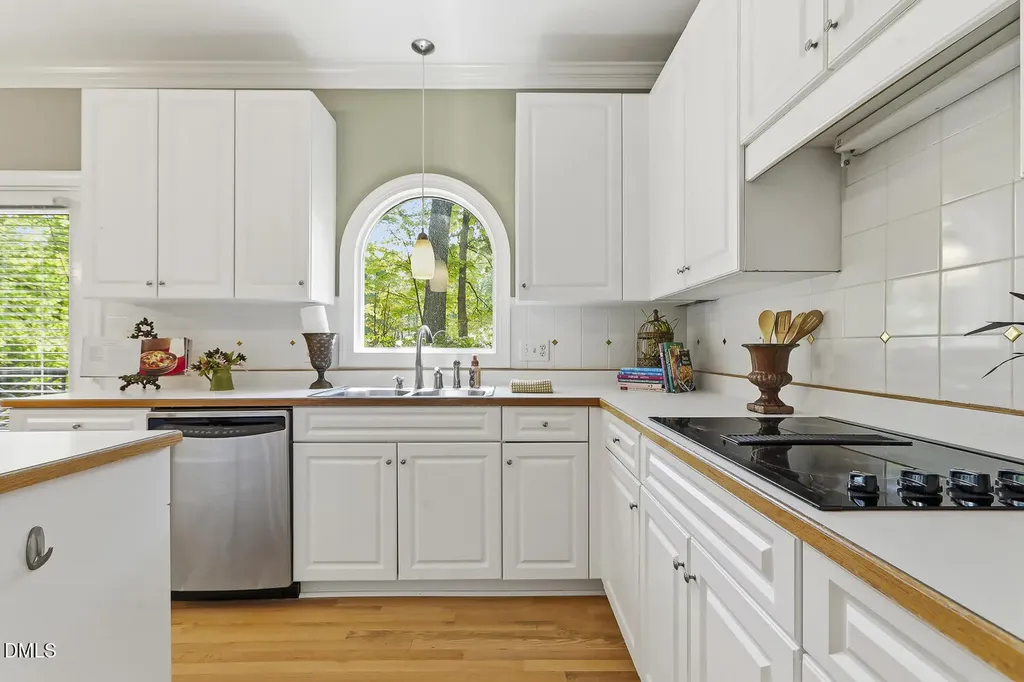 4900 Devils Ridge Court Holly Springs NC 27540
