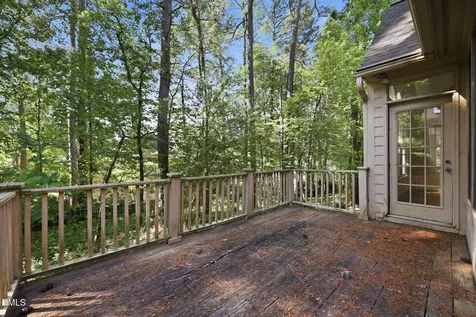 305 Parkknoll Lane Cary NC 27519