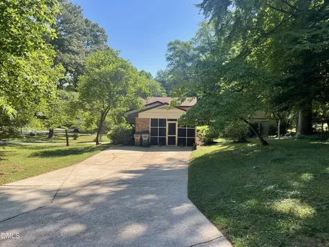 400 Briarcliff Lane Cary NC 27511