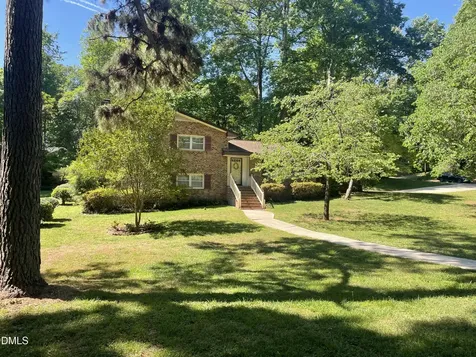 400 Briarcliff Lane Cary NC 27511