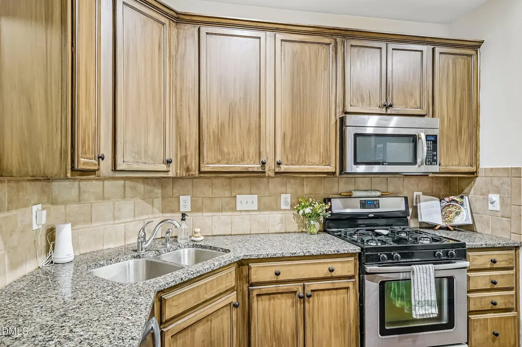 305 Suffolk Green Lane Morrisville NC 27560