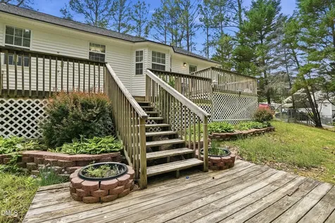 132 Hilltop Drive Four Oaks NC 27524
