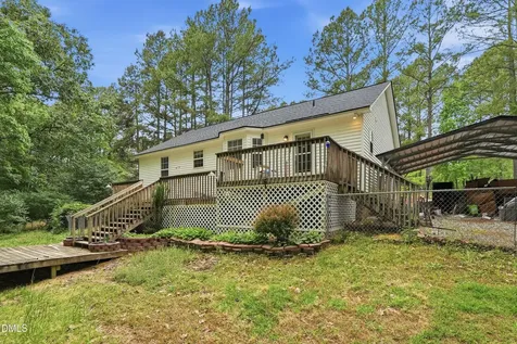 132 Hilltop Drive Four Oaks NC 27524