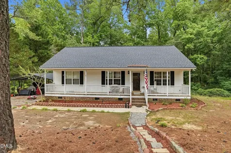 132 Hilltop Drive Four Oaks NC 27524
