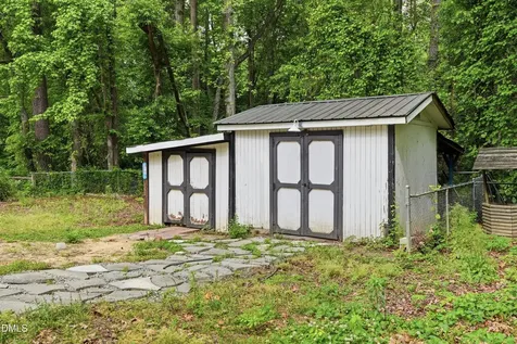 132 Hilltop Drive Four Oaks NC 27524