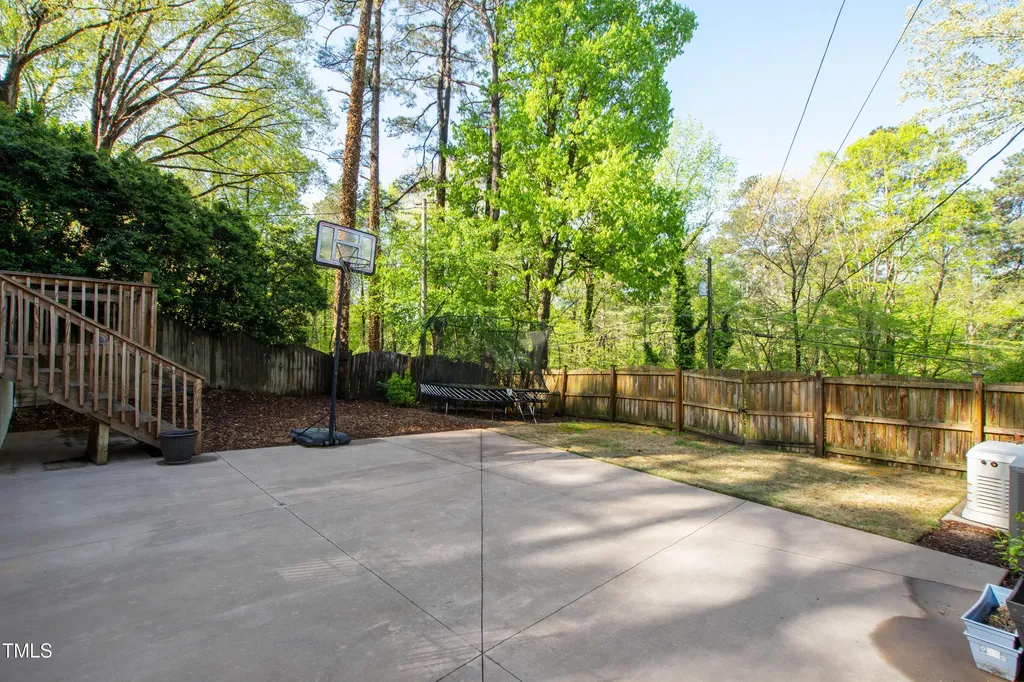 5624 Winthrop Drive Raleigh NC 27612