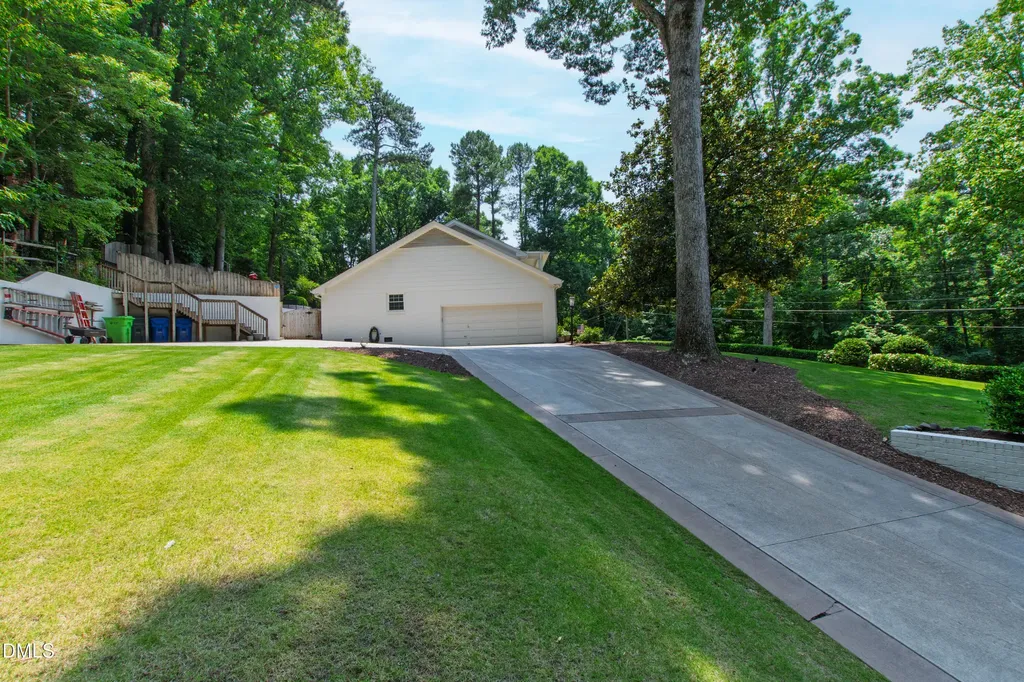 5624 Winthrop Drive Raleigh NC 27612