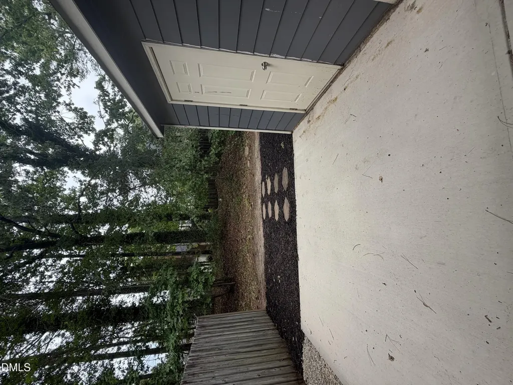 5551 Hamstead Crossing Raleigh NC 27612