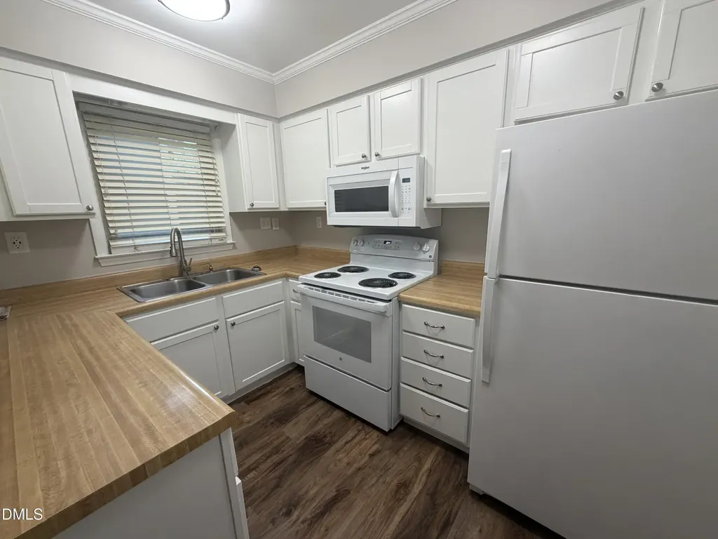 5551 Hamstead Crossing Raleigh NC 27612