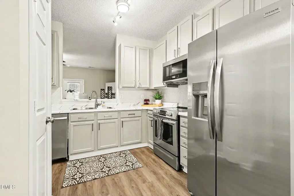 1800 Eagle Beach Court Raleigh NC 27610