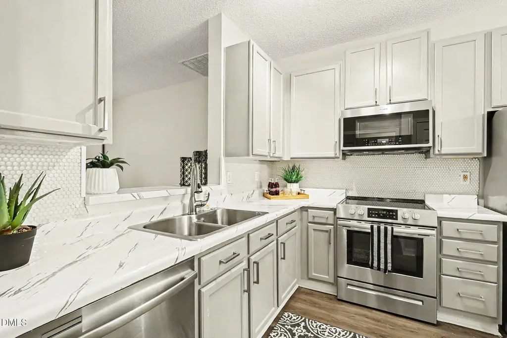 1800 Eagle Beach Court Raleigh NC 27610