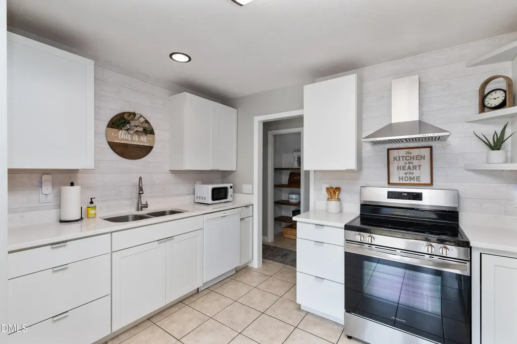 118 Day Lily Lane Dunn NC 28334