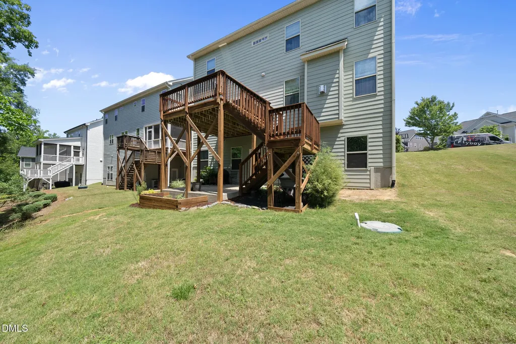 128 Pointe Park Circle Holly Springs NC 27540