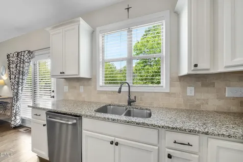 128 Pointe Park Circle Holly Springs NC 27540