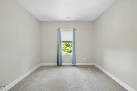 128 Pointe Park Circle Holly Springs NC 27540