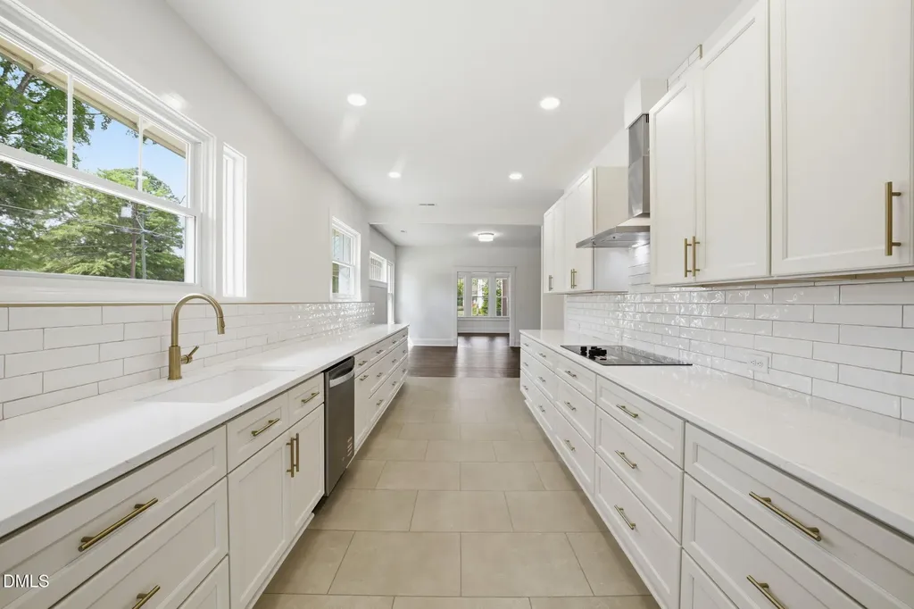611 W Pearsall Street Dunn NC 28334
