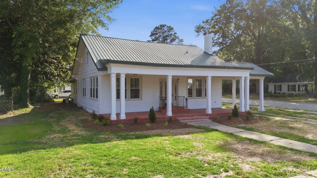 611 W Pearsall Street Dunn NC 28334