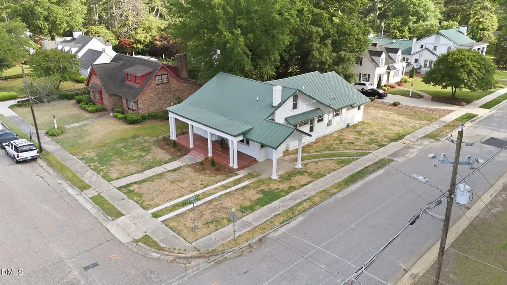 611 W Pearsall Street Dunn NC 28334