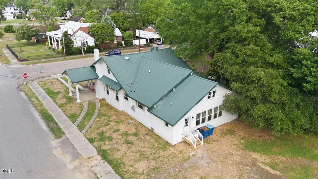 611 W Pearsall Street Dunn NC 28334