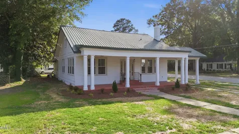 611 W Pearsall Street Dunn NC 28334