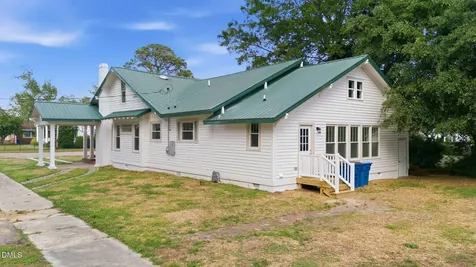 611 W Pearsall Street Dunn NC 28334