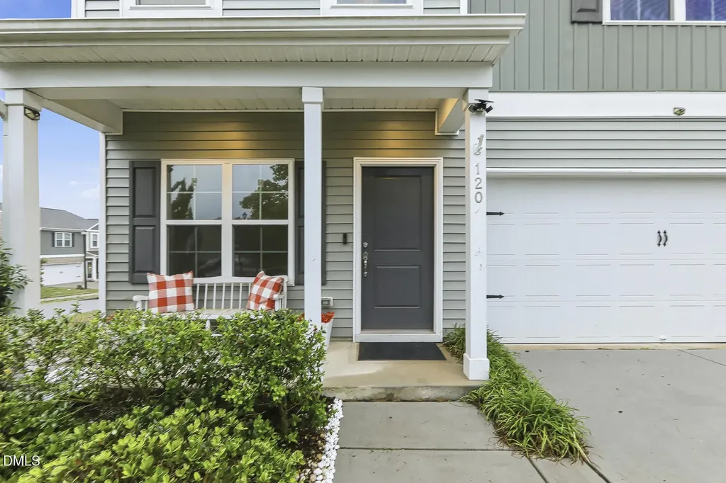 120 Saddle Oaks Lane Clayton NC 27520